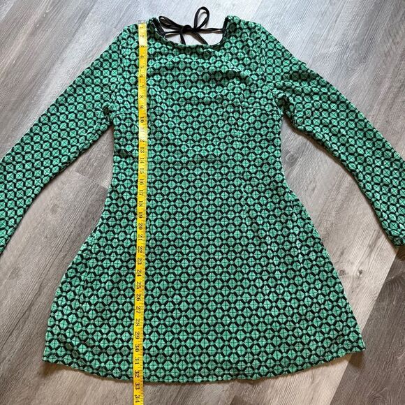 CIDER Round Neck Retro Geometric Tie Back Mini Dress - Picture 9 of 9